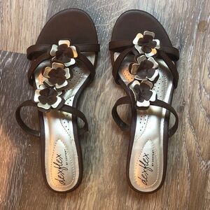 Dexflex by Dexter Women Floral Slip-On Sandals Sz 6 Faux Leather Comfort Boho